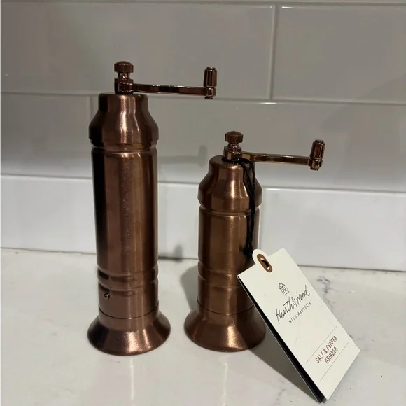 NEW- Copper Pepper and Salt Mill Set by Hearth & Hand - Picture 4 of 5
